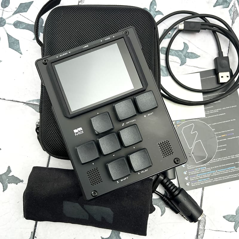 Dirtywave M8 Portable Tracker Sequencer / Synthesizer