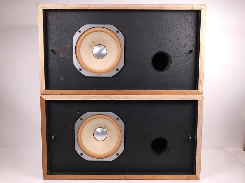 JBL L33 Lancer 33 Speaker Pair