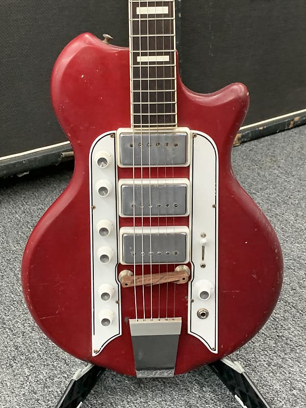 Airline Town & Country1961年　ビザールvintage Airline Town & Country White 1960s – Chicago Music Exchange