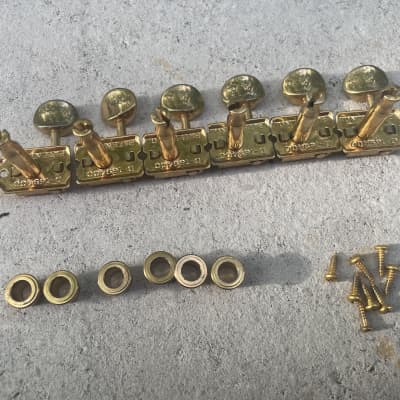 Rare find set of six 6 a side vintage gold 1960s double line Kluson tuners for Fender Stratocaster Jazzmaster Jaguar D-169400 patent image 1