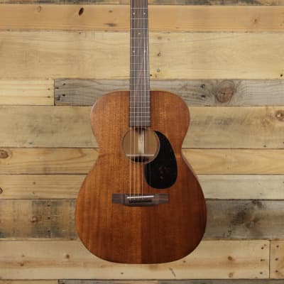 Martin 00-15M Acoustic Guitar Dark Mahogany w/  Case image 4