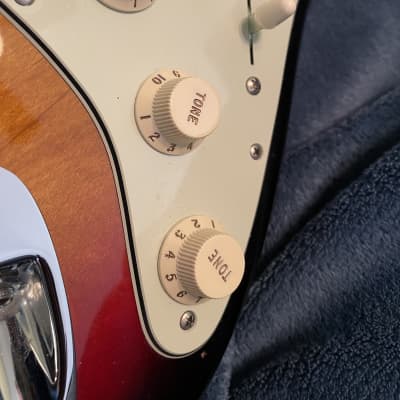 Classic 60s style Stratocaster with Rosewood Fretboard image 14
