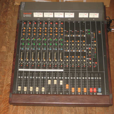 TASCAM M-308B ミキサー