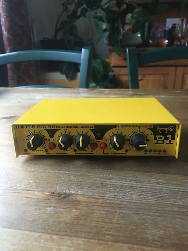 Hooter Sound B1 Microphone Preamp / Compressor / Gate by Reverb