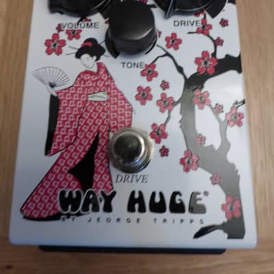 Way Huge WHE 302GR Drive (Geisha) Limited Edition 2017 White Way Huge WHE 302GR Drive (Geisha) Limited Edition 2017 White