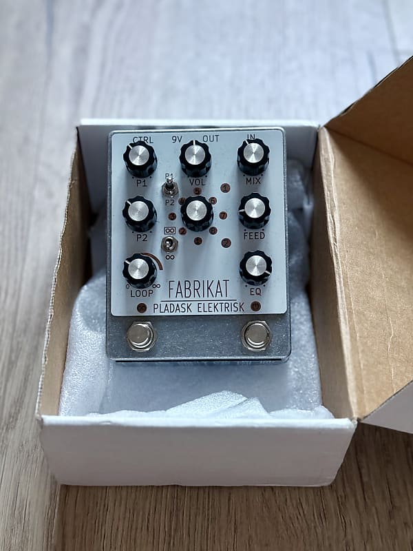 Pladask Elektrisk Fabrikat V3 2019 - Present - White image 1