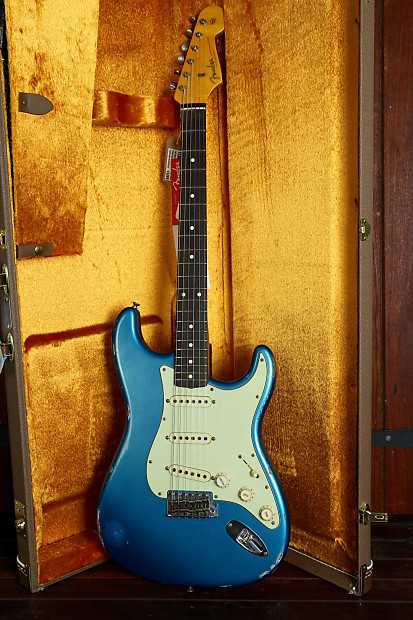 Fender Custom Shop 1961 Stratocaster Relic Aged Lake Placid Blue 