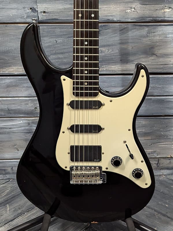 Used Yamaha Pacifica 112 Electric Guitar with Gig Bag image 1