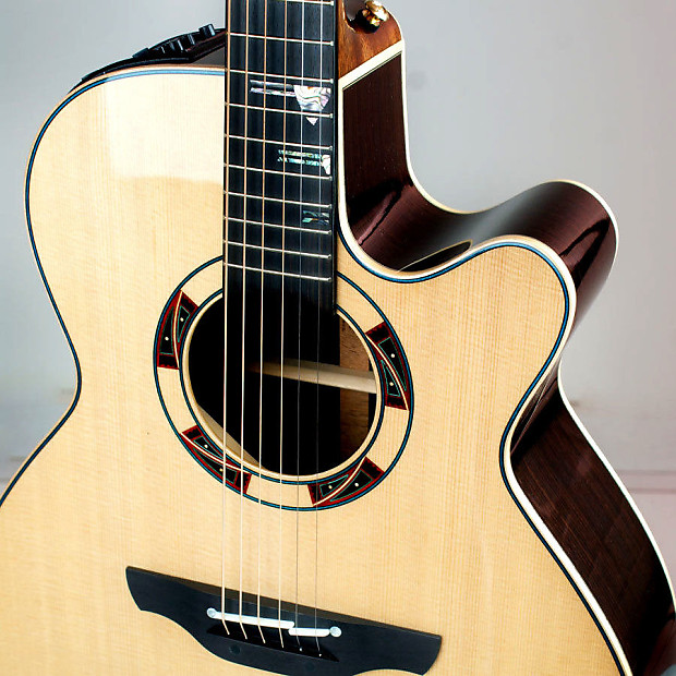 Takamine TSF48C Legacy Series Santa Fe NEX Acoustic/Electric Guitar imagen 2