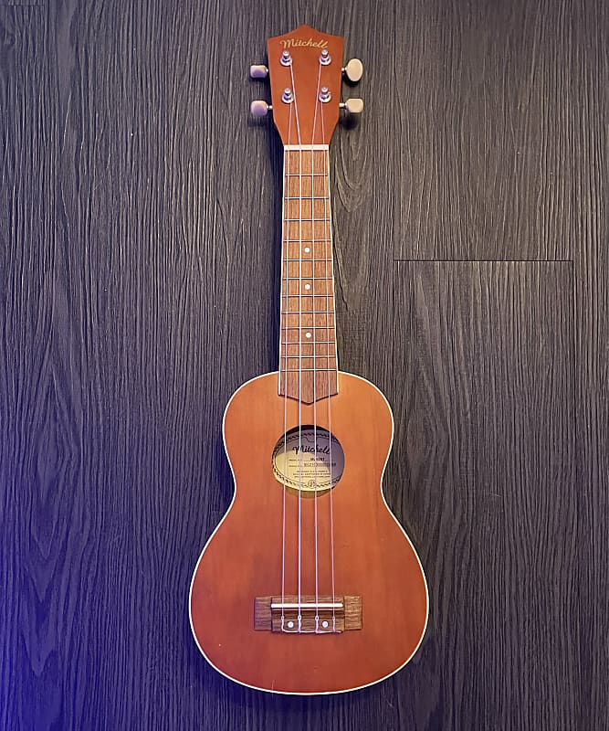 Mitchell ukulele deals mu40nt