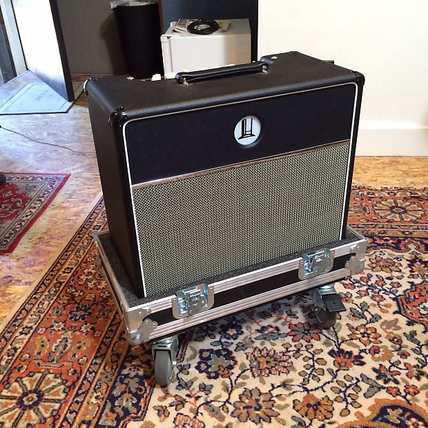 Top Hat Super deluxe mk 2 2011 Black with flight case 112 club combo amplifier
