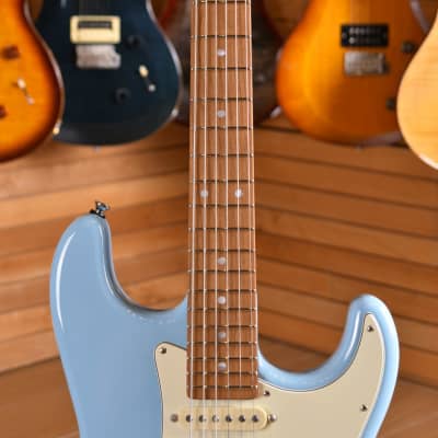 Schecter Traditional Made in USA Route 66 Chicago SSS Sugar Paper Blu image 10
