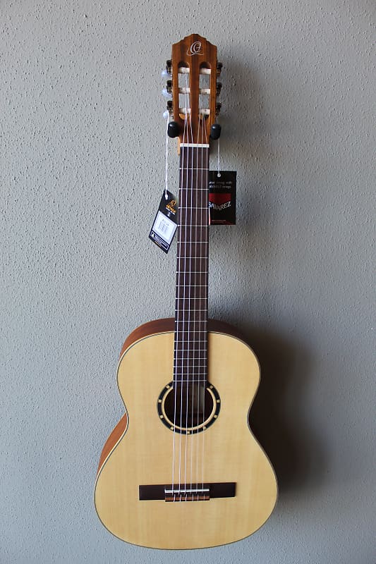 Brand New Ortega R121-3/4 Three Quarter Size Nylon String Classical Guitar  with Deluxe Gig Bag
