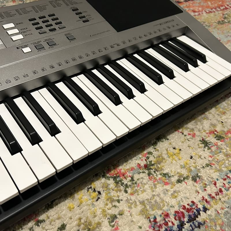 YAMAHA 電子ピアノ PSR E353 (ジャンク品) Yamaha PSR-E353 61-Key Portable Keyboard sold with stand NEW