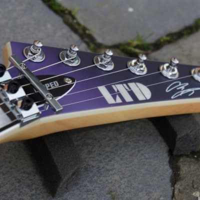 ESP LTD Alexi Ripped - Purple Fade Satin w/ Ripped Pinstripes - 4 image 13