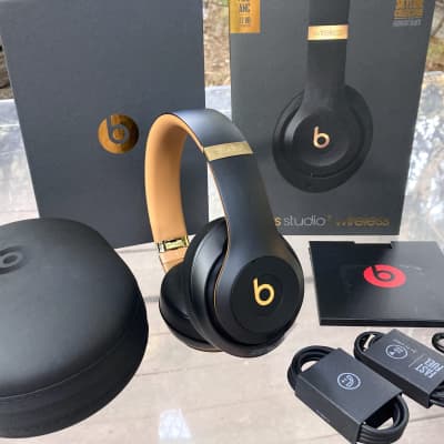 Beats By Dre Beats Studio 3 Wireless Bluetooth Headphones image 8
