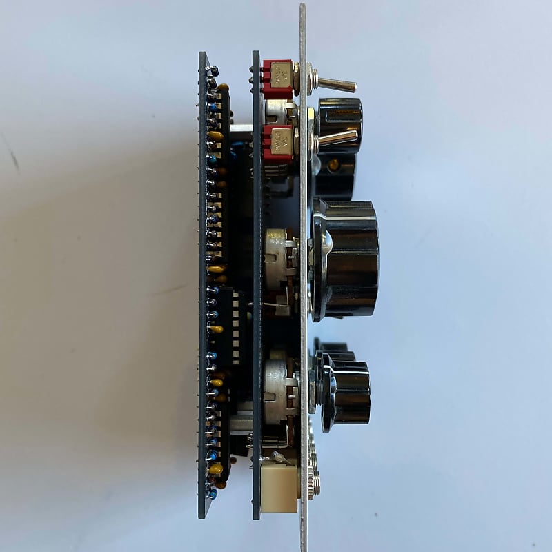 Pittsburgh Modular Lifeforms Analog Replicator | Reverb Pittsburgh Modular Lifeforms Analog Replicator | Reverb