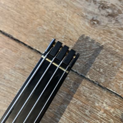 Hohner Professional B2A F1 Headless - 4 String Active - Fretless Bass - Black - Pre Owned image 11