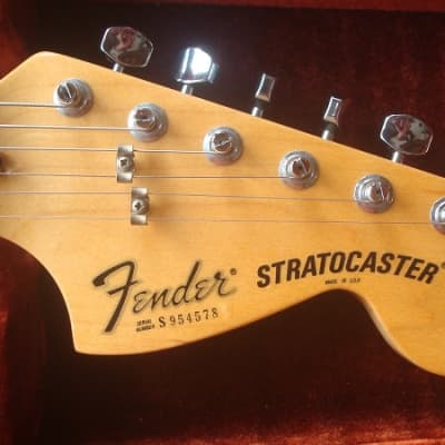 Vintage 1979 USA Made Fender Guitar International Series Stratocaster Moroccan Red w/ OHSC image 12