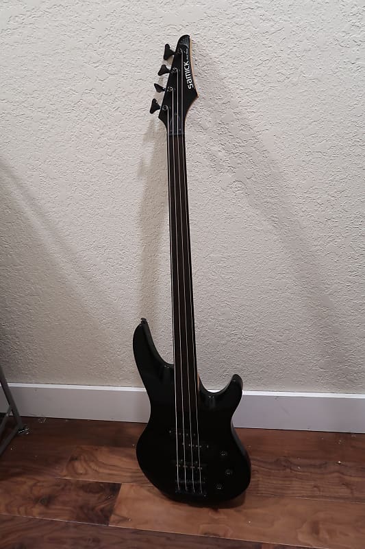 Samick Artist Series Fretless Bass Black Reverb