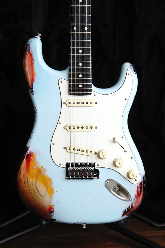 Palir Stinger Daphne Blue Over Sunburst Relic Scalloped Reverb UK
