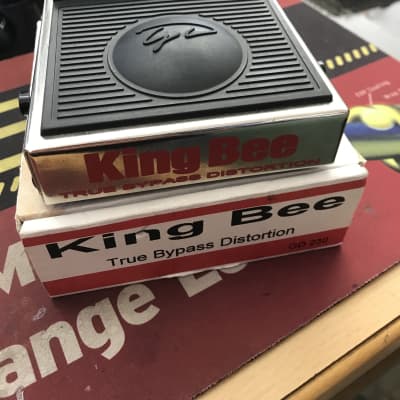 希少 GEORGE DENNIS King Bee Distortion