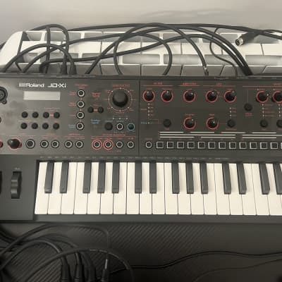 Roland JD-Xi 37-Key Analog/Digital Crossover Synthesizer 2015 - Present - Black