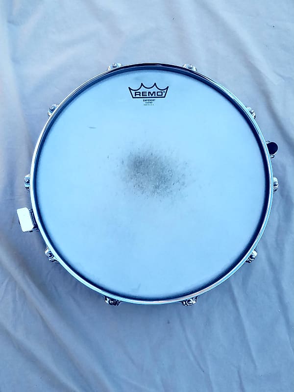 Remo Master Edge 3.5x14 Piccolo Snare Drum Brass over