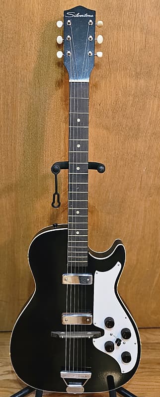 Silvertone 1420 | Reverb Canada