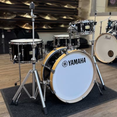 Yamaha SBX0F4H3 - Stage Custom Hip 4-Piece Drum Kit w/ Hardware (10x5, 3x8, 20x8, 13x5, HW3 Hardware) - Raven Black