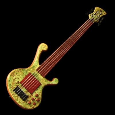 adamovic The Dark 5st fretless bass（Bass of the Week