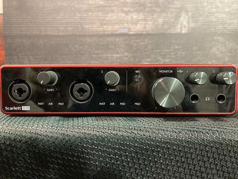 Focusrite Scarlett 8i6 (Gen 3) Audio Interface (Carle Place, NY