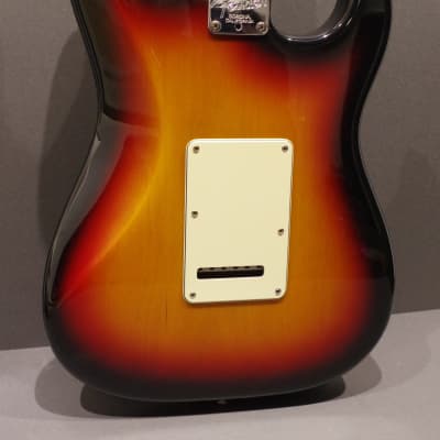 Fender American Deluxe Stratocaster Left-Handed 60th Anniversary with Maple Fretboard 2006 3-Color Sunburst USA LH image 2
