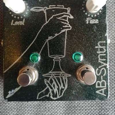 Fuzzhugger AB-Synth Green | Reverb