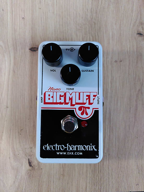 Electro-Harmonix Nano Big Muff Pi Distortion / Sustainer