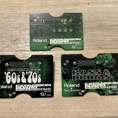 Roland SR-JV80 Bundle (3)