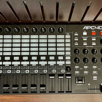 APC40 mkii Clip Launching Pad Controller | Akai Pro