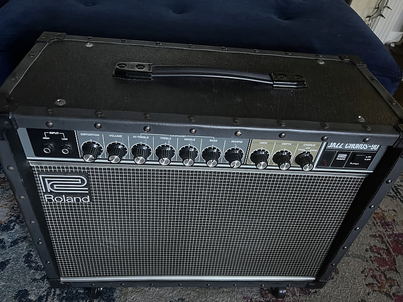 Roland JC-90 Jazz Chorus 80-Watt 2x10