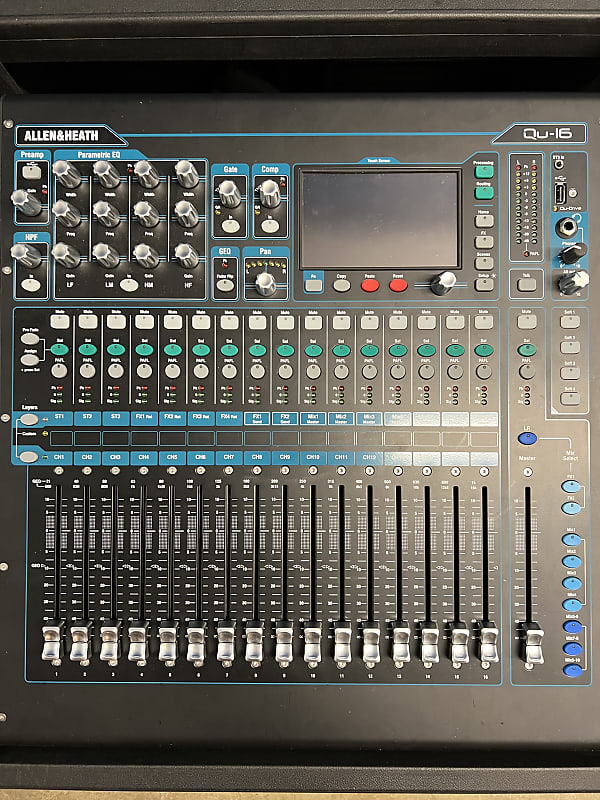 Allen & Heath Qu16 in SKB rolling case with dust cover | Reverb
