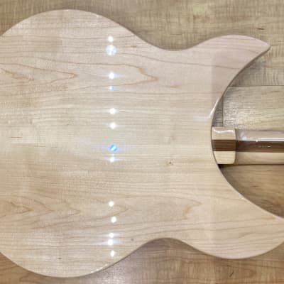 Rickenbacker 330/12 12-String Electric Guitar MapleGlo (21 Fret Version) image 5