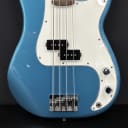 Fender Standard Precision Bass with Rosewood Fretboard 2015 - Lake Placid Blue