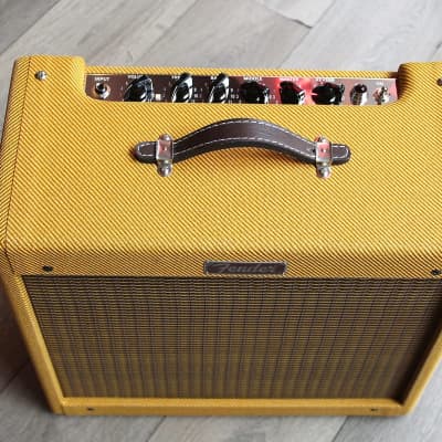 FENDER  Blues Junior III 15-Watt 1x12" Lacquered Tweed image 1