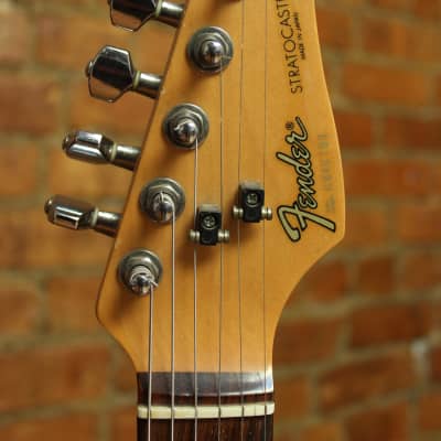Fender Stratocaster Made in Japan 1984-1987 - Metallic Blue image 5