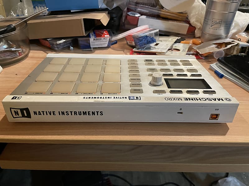 Native Instruments Maschine Mikro mkII Groove Production Studio 