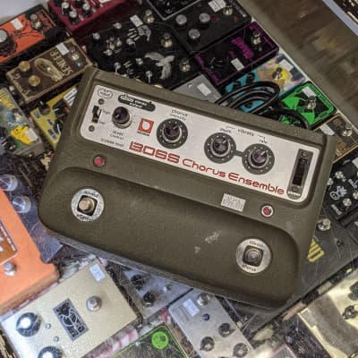 Boss CE-1 Chorus Ensemble | Reverb