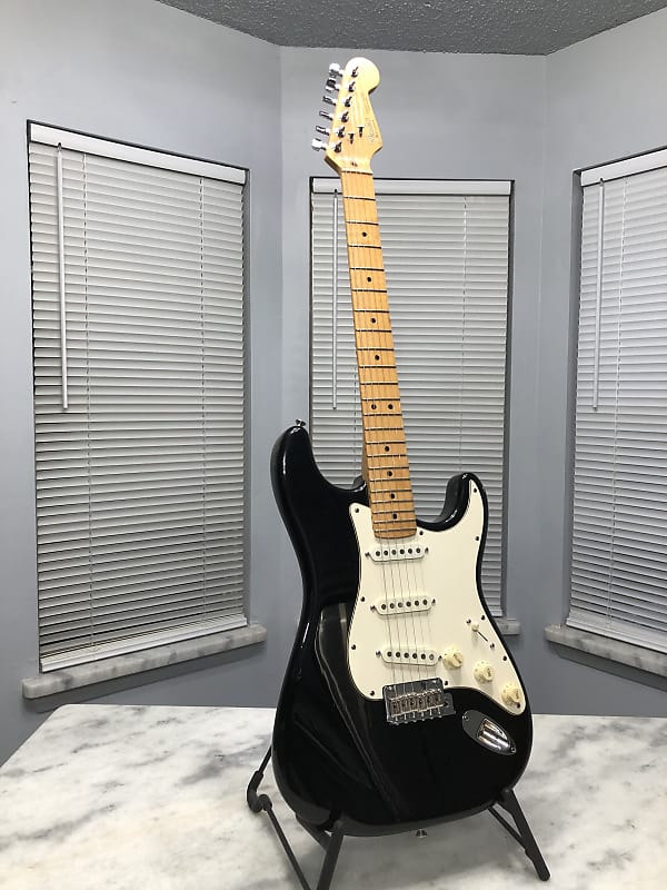 1984 USA Fender Stratocaster Standard Black image 1
