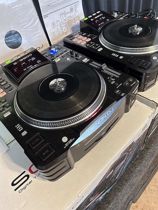 Denon DJ SC3900 Pair Of Digital Turntable Controller Media Denon DJ SC3900 Pair Of Digital Turntable Controller Media