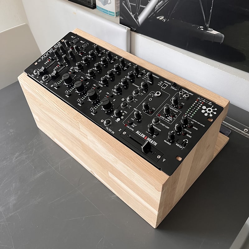 Allen & Heath Xone S2 Rotary 2015 + Wood stand / Stand Bois Professional  Ebenist Craft | Reverb Deutschland