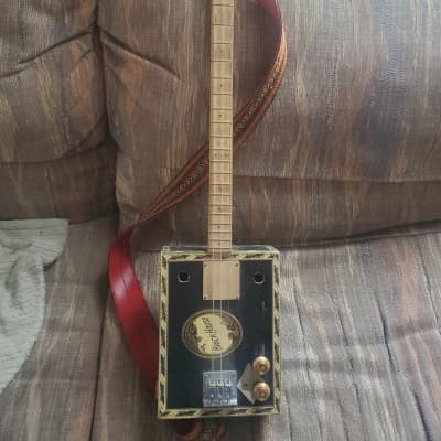 Homemade 3 string cigar box guitar 2020 - N/a image 1