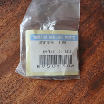 Yamaha STOP RING 3mm  (6) 1990's